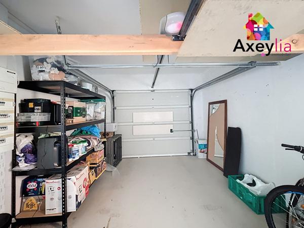 Commelle-Vernay (42120) A VENDRE - COMMELLE-VERNAY - MAISON DE PLAIN PIED, 4 CHAMBRES, GARAGE ET PISCINE CREUSEE