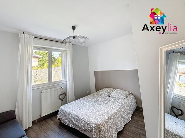 Commelle-Vernay (42120) A VENDRE - COMMELLE-VERNAY - MAISON DE PLAIN PIED, 4 CHAMBRES, GARAGE ET PISCINE CREUSEE