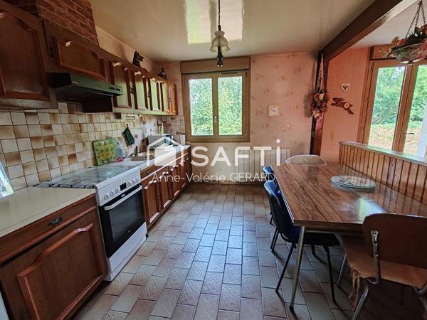 Beau pavillon sous-sol complet – Terrain de 709 m²