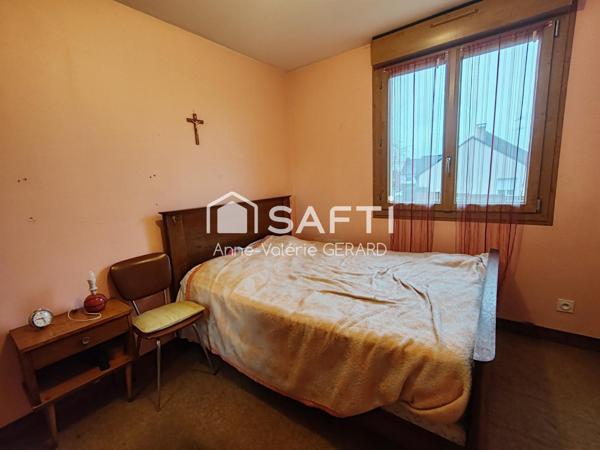 Beau pavillon sous-sol complet – Terrain de 709 m²