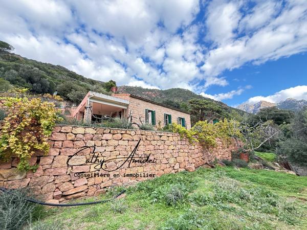PORTO - OTA (Corse) A vendre maison en pierre, vue mer et tour de Porto, emplacement unique