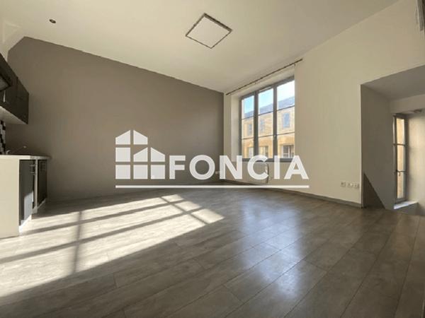 Location Appartement meublé 2 pièces 51.03 m² - 18-20-22 PLACE DE LA HALLE Sedan 08200