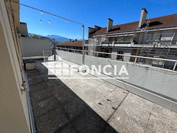 Location Appartement 2 pièces 43 m² - 40-42 RUE GENISSIEU Grenoble 38000