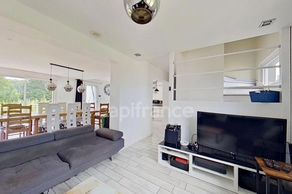 Dpt Côtes-d'Armor (22) - À vendre Saint-Agathon – Maison T6 rénovée 4 chambres 156,87 m² dont studio indépendant 31,36 m² – Terrain 1343 m² – DPE C – 5 min Guingamp