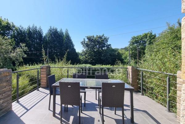 Dpt Côtes-d'Armor (22) - À vendre Saint-Agathon – Maison T6 rénovée 4 chambres 156,87 m² dont studio indépendant 31,36 m² – Terrain 1343 m² – DPE C – 5 min Guingamp