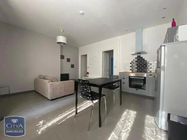 Appartement à louer 2 pièces 46.31m² Reims (51100)