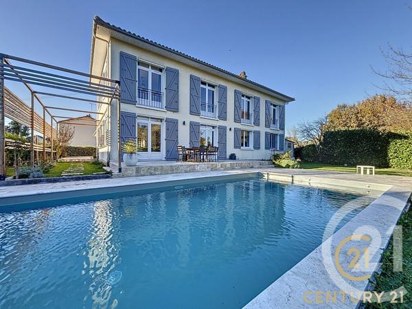 Maison à vendre  8 pièces - 270,50 m2 ANGOULEME - 16