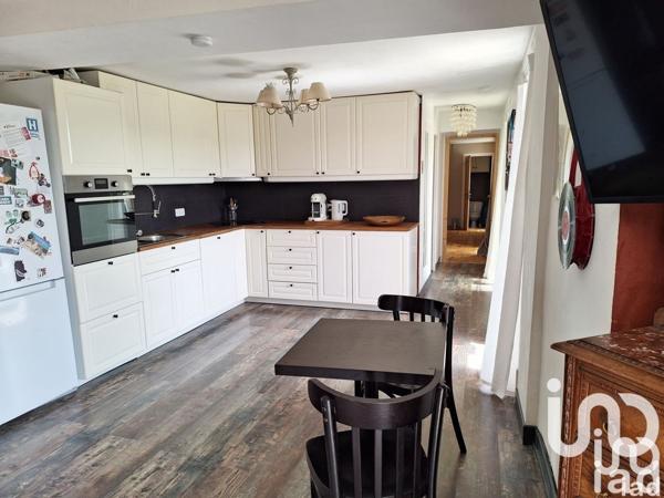 Appartement 3 pièces de 69 m² à Pringy (77310)