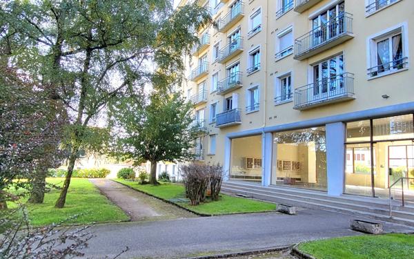 Appartement à vendre    1 pièce • 27,93 m2 Limoges