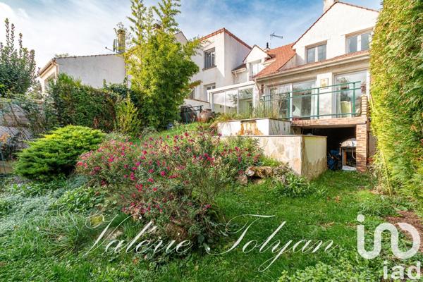 Maison traditionnelle 8 pièces de 164 m² à Antony (92160)