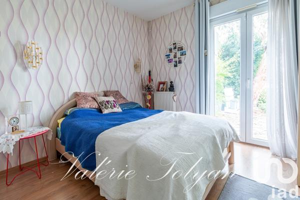 Maison traditionnelle 8 pièces de 164 m² à Antony (92160)