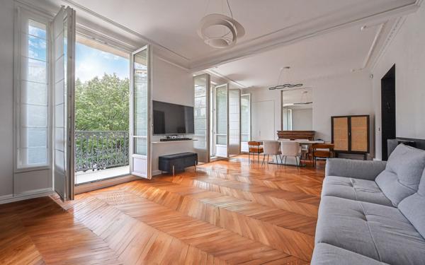 Appartement à vendre    4 pièces • 117,22 m2 Paris 17