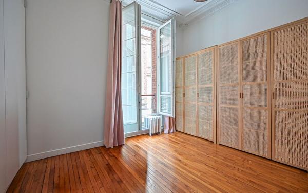 Appartement à vendre    4 pièces • 117,22 m2 Paris 17