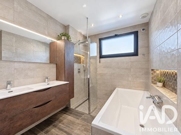 Maison (prestige) à vendre 5 pièces 160 m² Cluses