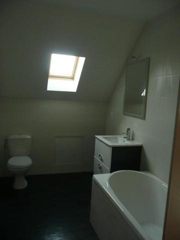 Maison à louer à Dole dans le Jura (39100), ref : 39033-L606