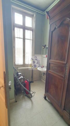 Vente maison de ville Angouleme (16000), 112.00m² avec 6 pièce(s) dont 4 chambre(s) sur 300.00m² de terrain. Agence Allard Brimeaud