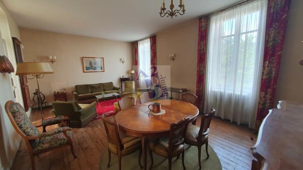 Vente maison de ville Angouleme (16000), 112.00m² avec 6 pièce(s) dont 4 chambre(s) sur 300.00m² de terrain. Agence Allard Brimeaud