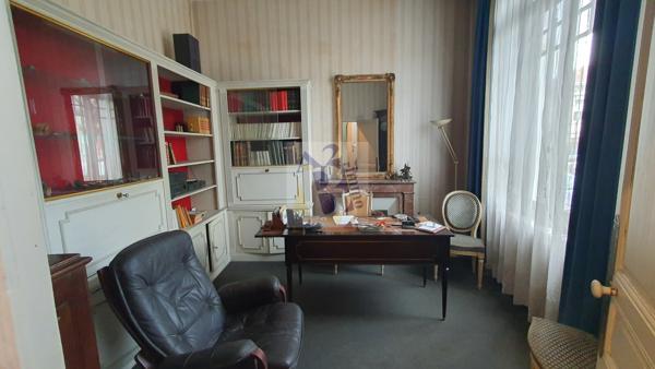 Vente maison de ville Angouleme (16000), 112.00m² avec 6 pièce(s) dont 4 chambre(s) sur 300.00m² de terrain. Agence Allard Brimeaud