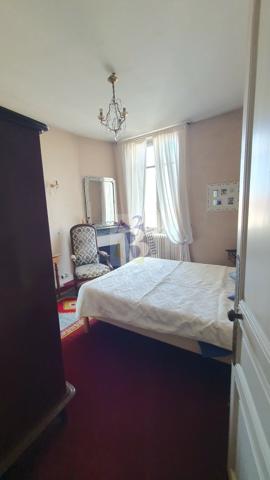 Vente maison de ville Angouleme (16000), 112.00m² avec 6 pièce(s) dont 4 chambre(s) sur 300.00m² de terrain. Agence Allard Brimeaud