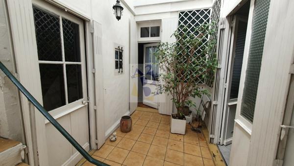 Vente maison de ville Angouleme (16000), 112.00m² avec 6 pièce(s) dont 4 chambre(s) sur 300.00m² de terrain. Agence Allard Brimeaud