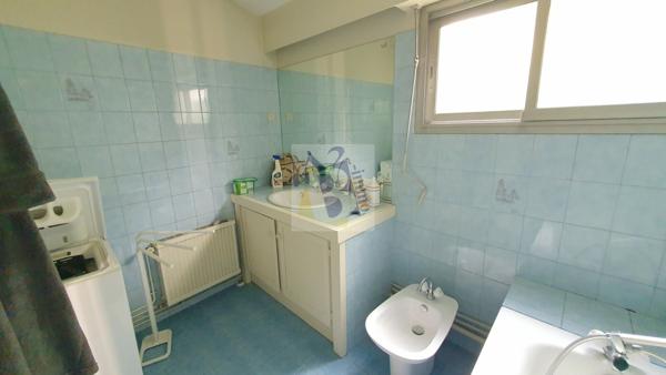 Vente maison de ville Angouleme (16000), 112.00m² avec 6 pièce(s) dont 4 chambre(s) sur 300.00m² de terrain. Agence Allard Brimeaud