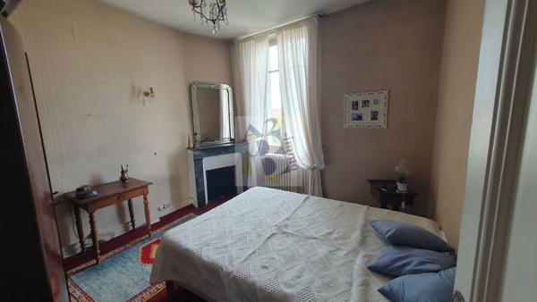 Vente maison de ville Angouleme (16000), 112.00m² avec 6 pièce(s) dont 4 chambre(s) sur 300.00m² de terrain. Agence Allard Brimeaud