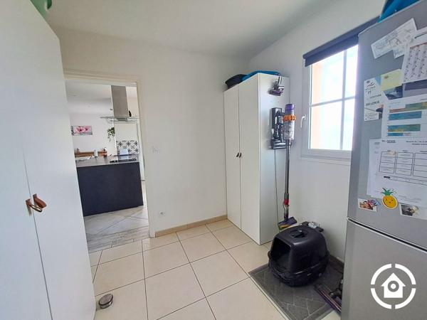 Maison de plain pied - 4 chambres - suite parentale - piscine - double garage