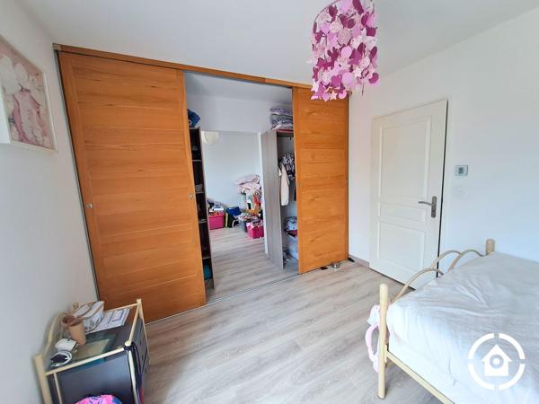 Maison de plain pied - 4 chambres - suite parentale - piscine - double garage