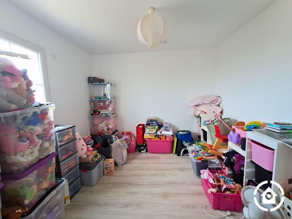 Maison de plain pied - 4 chambres - suite parentale - piscine - double garage