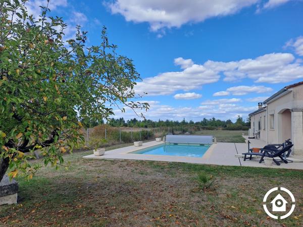 Maison de plain pied - 4 chambres - suite parentale - piscine - double garage