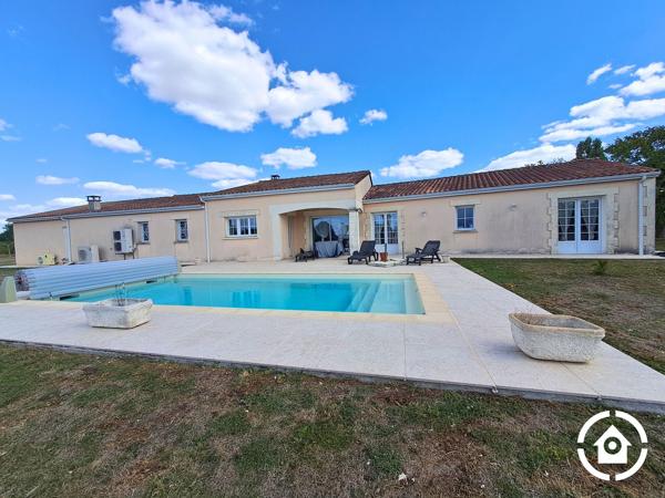 Maison de plain pied - 4 chambres - suite parentale - piscine - double garage