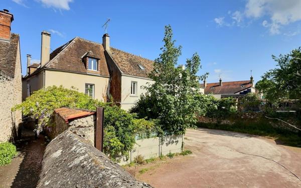 Appartement à vendre    2 pièces •  Mennecy