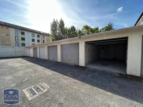 Parking à louer Saint-Marcellin (38160)