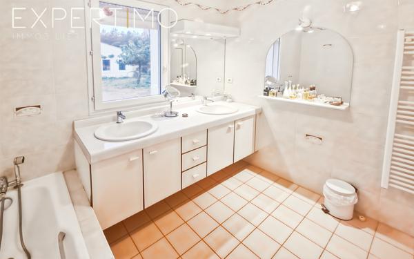 Bourgneuf-en-Retz (44580) Maison - 6 pièces - 179 m²