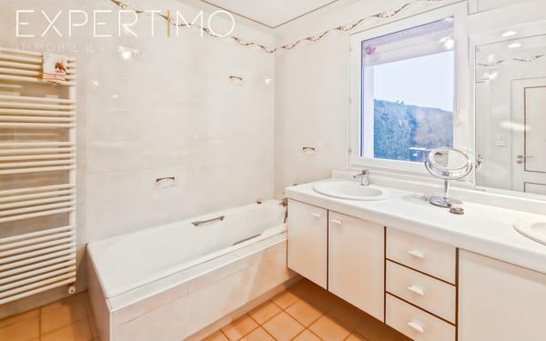 Bourgneuf-en-Retz (44580) Maison - 6 pièces - 179 m²