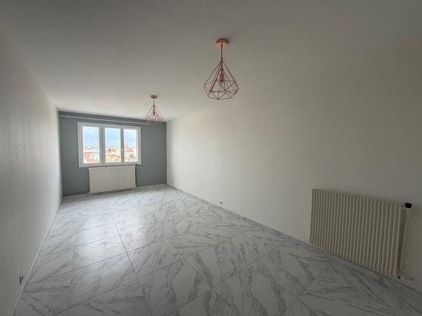 Appartement Drancy 3 pièce(s) 70.12 m2