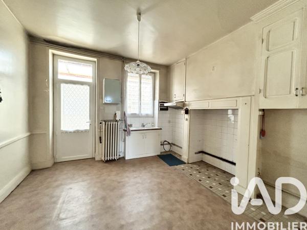 Maison à vendre 5 pièces 140 m² Saint-Aulaire