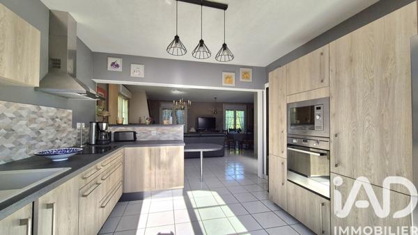 Maison à vendre 5 pièces 94 m² Saint-Léger-sous-Cholet