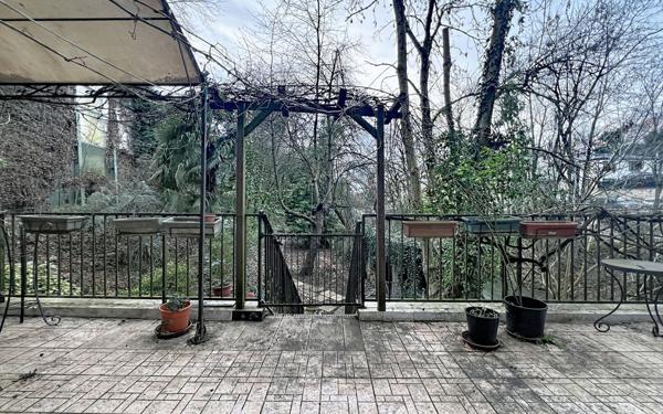 Appartement à vendre    8 pièces • 245 m2 Saint-Maurice