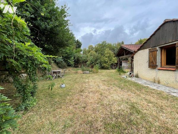 MARCIAC (Gers) Cœur de village, belle maison ancienne proche tous commerces/commodités.