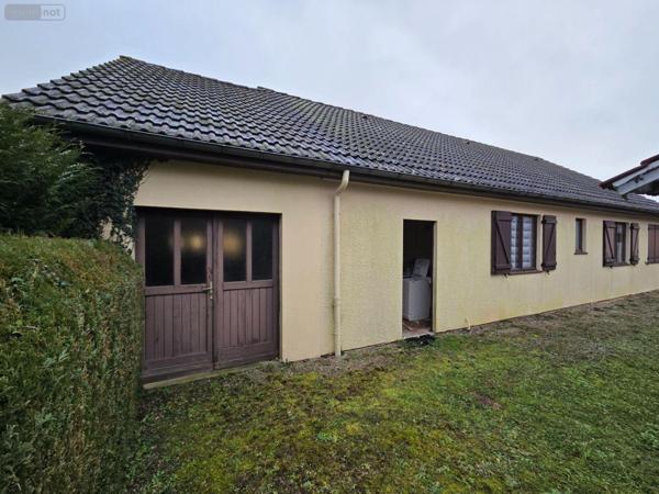 Maison à vendre à Villaines-la-Juhel en Mayenne (53700), ref : 1386