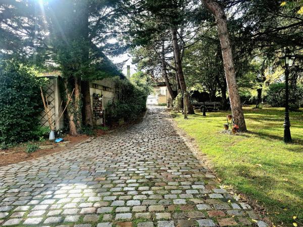 Propriété de caractère avec de l'insolite et parc paysager