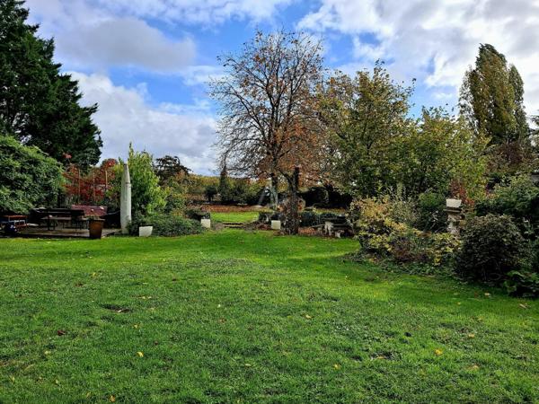 Propriété de caractère avec de l'insolite et parc paysager