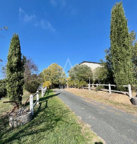 Superbe batisse à 30mn de Balma et 15mn de Lavaur