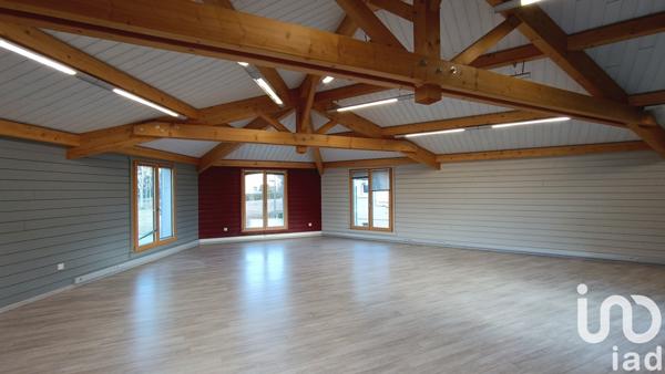 Location immeuble 3 pièces 375 m² La Chaise-Dieu