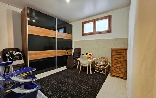 Maison à vendre    7 pièces • 161,86 m2 Saint-Étienne