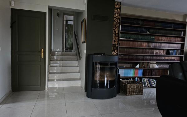 Maison à vendre    7 pièces • 161,86 m2 Saint-Étienne