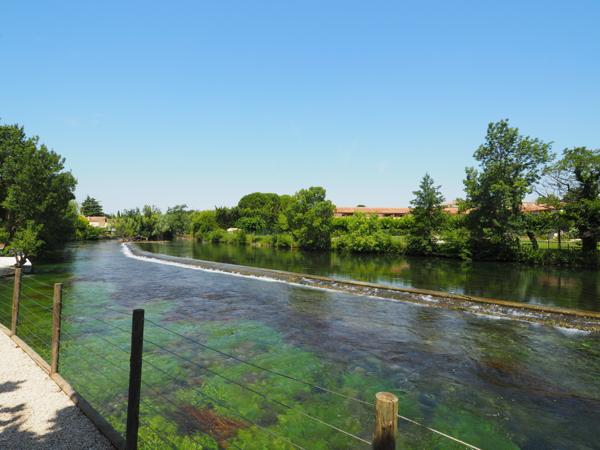 L'Isle-sur-la-Sorgue (84800) Magnifique propriété en bord de Sorgue