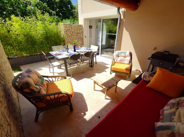 L'Isle-sur-la-Sorgue (84800) Magnifique propriété en bord de Sorgue