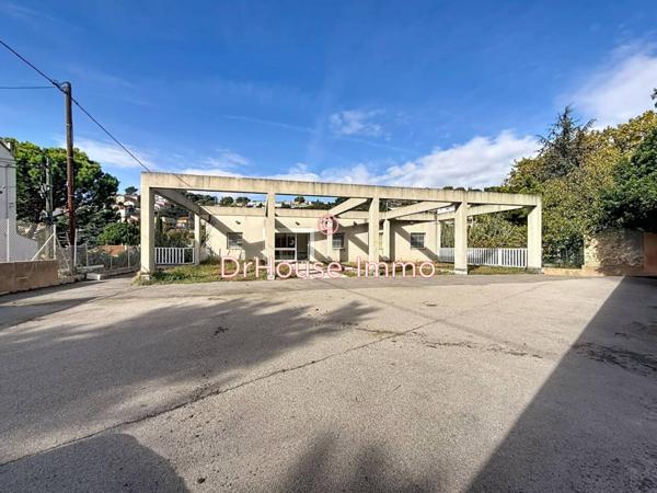 Bureau à vendre 10 pièces de 408 m²